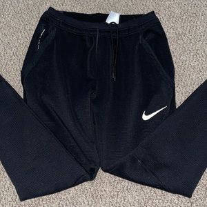 Nike pro breathable sweatpants